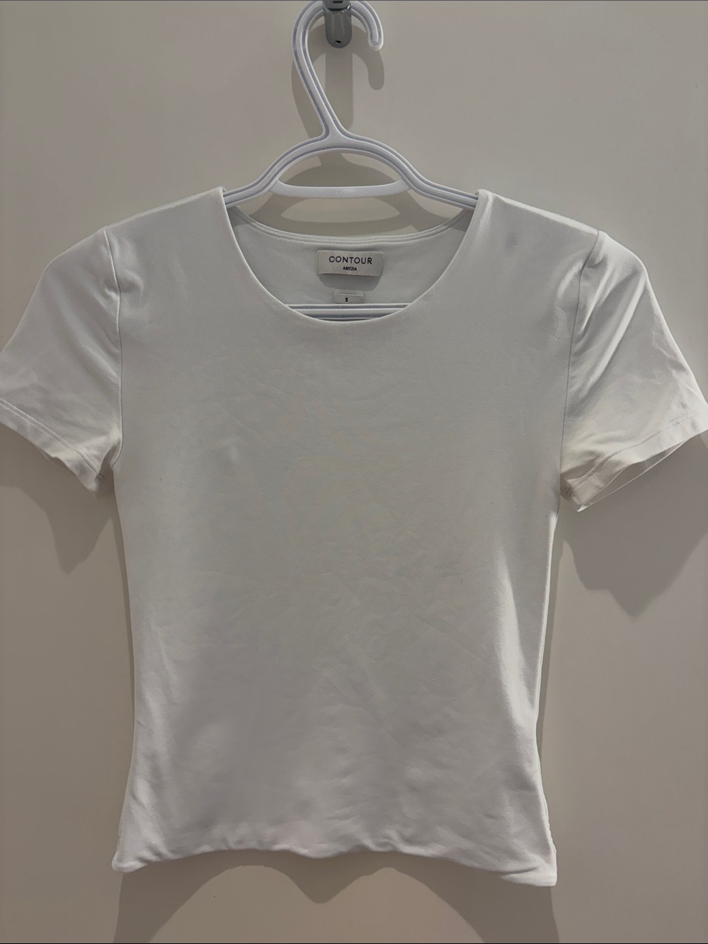 Aritzia Contour Short Sleeve Marvel Top White